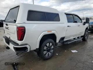 2024 GMC Sierra 2500HD Denali z VIN 1GT49RE74RF395604, wystawiony jako Copart lot #41529455 z przebiegiem 16 545 mil mil oraz Szkoda całkowita • Salvage title. Historia ofert i sprzedaży dostępna na DreamBid. Obrazek 3.