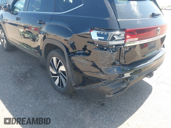 2025 Volkswagen Atlas SE with VIN 1V2HR2CA3SC507564, listed as a IAAI auction lot 42720794 with 13,257 mi miles and . Bid and sale history available at DreamBid. Image 6.