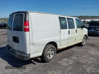 2008 Chevrolet Express Cargo с VIN 1GCFG15XX81173208, выставлен на аукционе IAAI как лот 42011971 с пробегом Не указан миль и . История ставок и продаж доступна на DreamBid. Изображение 4.