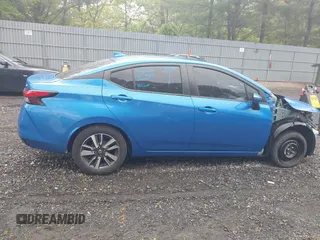 2021 Nissan Versa SV z VIN 3N1CN8EV1ML857229, wystawiony jako IAAI lot #42240795 z przebiegiem 77 521 mil mil oraz . Historia ofert i sprzedaży dostępna na DreamBid. Obrazek 13.