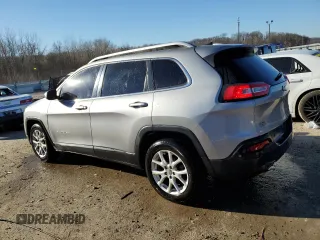 2015 Jeep Cherokee Latitude with VIN 1C4PJLCB3FW565942, listed as a Copart auction lot 46347345 with 188,038 mi miles and Non Repairable. Bid and sale history available at carsss.com. Image 2.