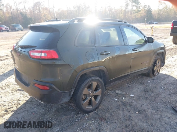 2016 Jeep Cherokee Latitude with VIN 1C4PJMCS4GW279721, listed as a IAAI auction lot 41463929 with 89,205 mi miles. Bid and sale history available at carsss.com. Image 4.