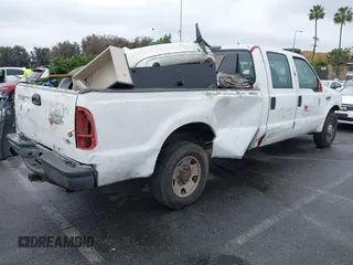 2007 Ford Super Duty F-250 XL with VIN 1FTSW205X7EA43059, listed as a IAAI auction lot 41493291 with 103,403 mi miles. Bid and sale history available at carsss.com. Image 4.