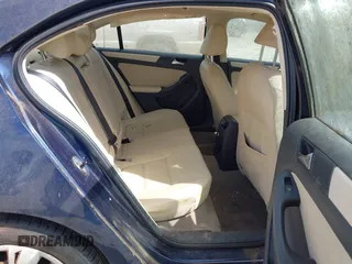 2012 Volkswagen Jetta SE with VIN 3VWDX7AJXCM321247, listed as a IAAI auction lot 42847011 with 232,459 mi miles and . Bid and sale history available at DreamBid. Image 8.