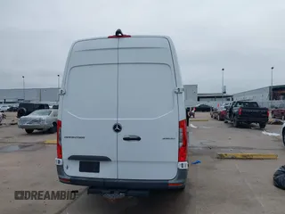 2021 Mercedes-Benz Sprinter Cargo with VIN W1Y4ECHY8MT079254, listed as a IAAI auction lot 41394825 with 301,811 mi miles and . Bid and sale history available at carsss.com. Image 16.
