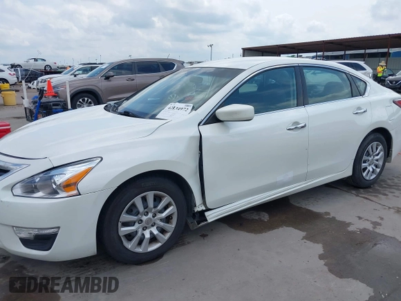 2015 Nissan Altima S with VIN 1N4AL3AP0FN879302, listed as a IAAI auction lot 42134972 with 100,873 mi miles and . Bid and sale history available at DreamBid. Image 18.