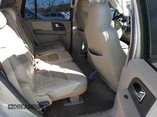 2005 Ford Expedition Limited with VIN 1FMFU19565LA63012, listed as a IAAI auction lot 41370679 with 235,080 mi miles. Bid and sale history available at carsss.com. Image 8.