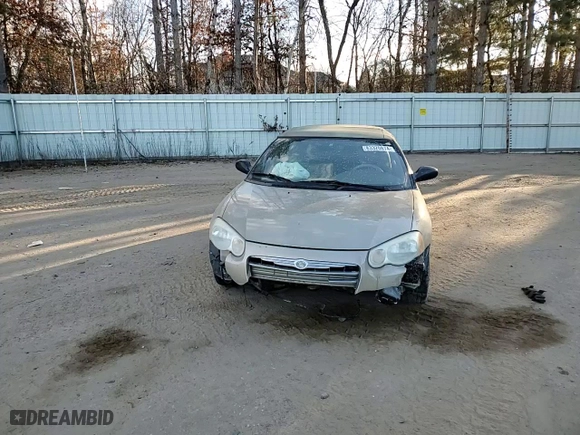 2004 Chrysler Sebring LXi with VIN 1C3EL55RX4N252613, listed as a Copart auction lot 83320874 with 122,642 mi miles and Salvage Title. Bid and sale history available at carsss.com. Image 11.