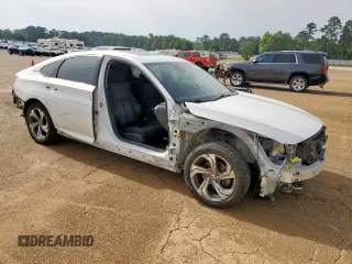 2018 Honda Accord EX z VIN 1HGCV1F44JA241524, wystawiony jako Copart lot #56192165 z przebiegiem 124 266 mil mil oraz Szkoda całkowita • Salvage title. Historia ofert i sprzedaży dostępna na DreamBid. Obrazek 4.