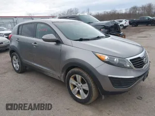 2012 Kia Sportage LX with VIN KNDPB3A28C7332354, listed as a IAAI auction lot 41933058 with 75,938 mi miles. Bid and sale history available at carsss.com. Image 1.