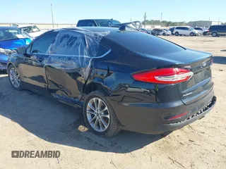 2020 Ford Fusion SE with VIN 3FA6P0HD7LR136178, listed as a IAAI auction lot 41676206 with 56,930 mi miles. Bid and sale history available at carsss.com. Image 3.