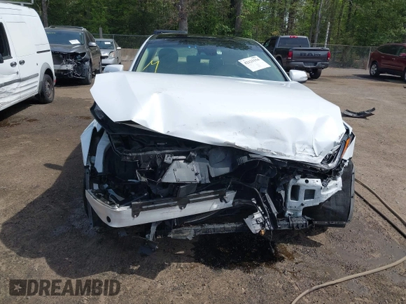 2015 Hyundai Genesis 3.8L with VIN KMHGN4JE0FU055255, listed as a IAAI auction lot 42123154 with 48,130 mi miles and . Bid and sale history available at DreamBid. Image 13.