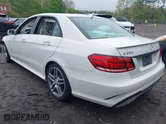 2014 Mercedes-Benz E 350 Luxury with VIN WDDHF8JB8EA980004, listed as a IAAI auction lot 42160745 with 58,418 mi miles and . Bid and sale history available at DreamBid. Image 3.