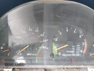 1996 Geo Tracker z VIN 2CNBE1361T6901708, wystawiony jako IAAI lot #41998005 z przebiegiem 223 266 mil mil oraz . Historia ofert i sprzedaży dostępna na DreamBid. Obrazek 7.