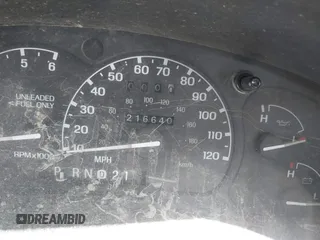 1996 Ford Explorer XL с VIN 1FMDU34X7TUA39918, выставлен на аукционе IAAI как лот 42033378 с пробегом 216 640 миль миль и . История ставок и продаж доступна на DreamBid. Изображение 7.