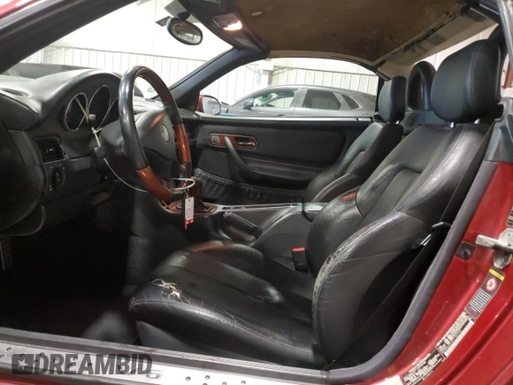 2001 Mercedes-Benz SLK 230/320 z VIN WDBKK65F51F185744, wystawiony jako Copart lot #60072615 z przebiegiem 95 718 mil mil oraz Szkoda całkowita • Salvage title. Historia ofert i sprzedaży dostępna na DreamBid. Obrazek 7.