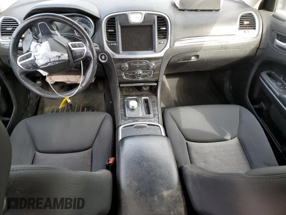 2019 Chrysler 300 Touring with VIN 2C3CCARG2KH556565, listed as a Copart auction lot 50084815 with 146,865 mi miles and Salvage Title. Bid and sale history available at carsss.com. Image 8.