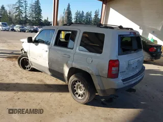 2015 Jeep Patriot Limited with VIN 1C4NJRCB9FD177233, listed as a IAAI auction lot 41443612 with 149,096 mi miles and . Bid and sale history available at DreamBid. Image 3.