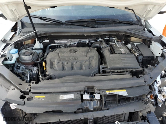 2020 Volkswagen Tiguan SE with VIN 3VV3B7AX3LM144530, listed as a Copart auction lot 46449705 with 33,487 mi miles and Salvage Title. Bid and sale history available at carsss.com. Image 12.