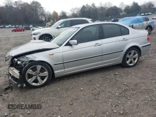 2005 BMW 3 Series 330i with VIN WBAEV53415KM42569, listed as a Copart auction lot 82333804 with 195,594 mi miles and Salvage Title. Bid and sale history available at carsss.com. Image 1.