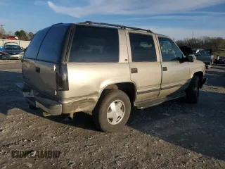 1999 GMC Yukon with VIN 1GKEK13R3XJ785249, listed as a Copart auction lot 42825185 with 351,225 mi miles and Salvage Title. Bid and sale history available at carsss.com. Image 3.