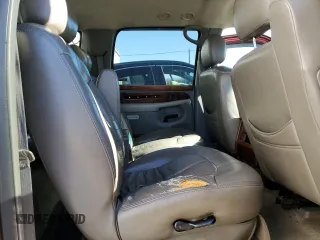 2000 Chevrolet Suburban LT with VIN 3GNEC16T0YG204106, listed as a Copart auction lot 82812134 with 211,674 mi miles and Salvage Title. Bid and sale history available at carsss.com. Image 11.