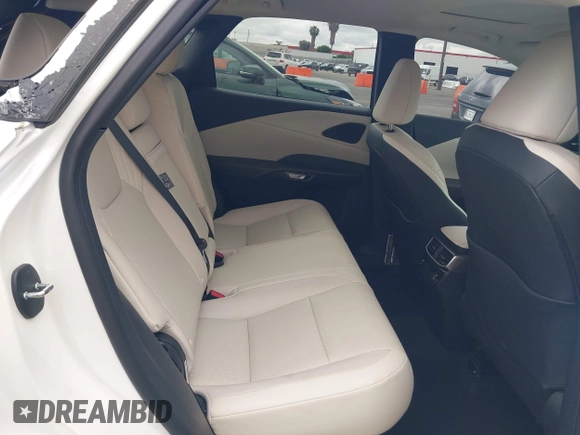 2024 Lexus RX 350 z VIN 2T2BAMBA5RC043718, wystawiony jako IAAI lot #42162415 z przebiegiem 5577 mil mil oraz . Historia ofert i sprzedaży dostępna na DreamBid. Obrazek 8.