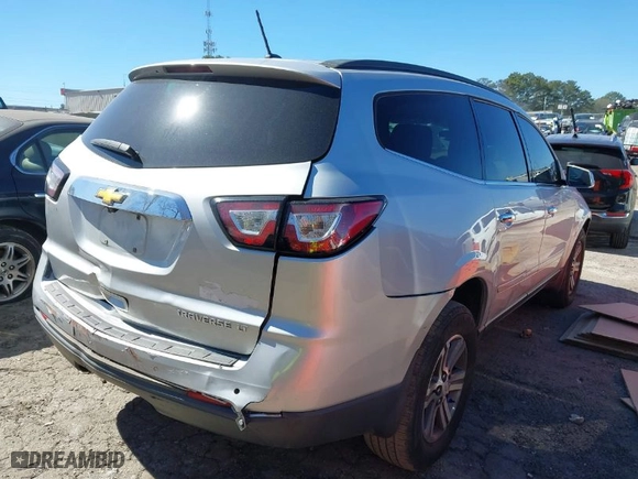 2015 Chevrolet Traverse LT with VIN 1GNKRGKD5FJ105196, listed as a IAAI auction lot 41655991 with 185,941 mi miles. Bid and sale history available at carsss.com. Image 4.