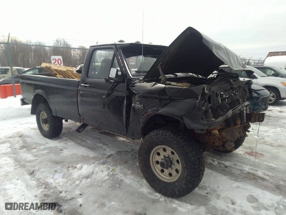 1997 Ford F-250 HD with VIN 1FTHF26F1VEA71176, listed as a IAAI auction lot 41595509 with 136,046 mi miles. Bid and sale history available at carsss.com. Image 1.