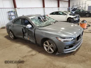 2017 Volvo S90 Momentum with VIN YV1102AK5H1012905, listed as a Copart auction lot 72612694 with Not Provided miles and Salvage Title. Bid and sale history available at carsss.com. Image 4.