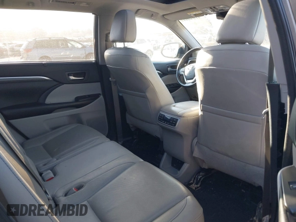 2018 Toyota Highlander Limited z VIN 5TDDZRFH1JS888460, wystawiony jako IAAI lot #41646617 z przebiegiem 113 396 mil mil oraz . Historia ofert i sprzedaży dostępna na DreamBid. Obrazek 8.