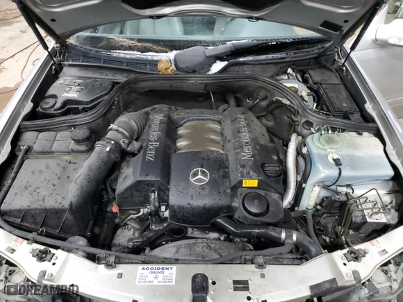 2000 Mercedes-Benz CLK-Class with VIN WDBLK65G7YT034199, listed as a Copart auction lot 45511555 with 147,306 mi miles and Clean Title. Bid and sale history available at carsss.com. Image 11.