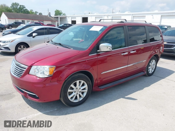 2015 Chrysler Town & Country Limited Platinum with VIN 2C4RC1GG6FR629851, listed as a IAAI auction lot 41903953 with 174,066 mi miles. Bid and sale history available at carsss.com. Image 2.
