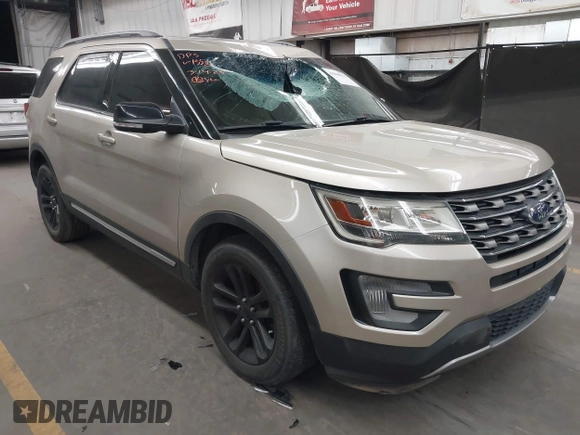 2017 Ford Explorer XLT with VIN 1FM5K7D86HGA61358, listed as a IAAI auction lot 41948512 with 167,914 mi miles and . Bid and sale history available at carsss.com. Image 1.