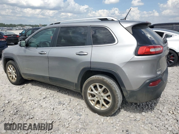 2016 Jeep Cherokee Latitude with VIN 1C4PJMCB5GW210133, listed as a Copart auction lot 61161545 with 222,461 mi miles and Clean title. Bid and sale history available at DreamBid. Image 2.