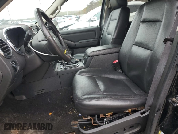 2006 Ford Explorer Limited with VIN 1FMEU758X6UA18780, listed as a Copart auction lot 52950115 with 117,321 mi miles and Salvage Title. Bid and sale history available at DreamBid. Image 7.