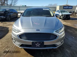 2020 Ford Fusion SE with VIN 3FA6P0HD8LR128879, listed as a Copart auction lot 89090425 with 129,784 mi miles and Salvage Title. Bid and sale history available at carsss.com. Image 5.