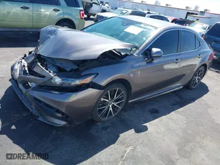 2021 Toyota Camry SE Nightshade with VIN 4T1G11AK3MU591078, listed as a IAAI auction lot 42018767 with 96,814 mi miles. Bid and sale history available at carsss.com. Image 17.