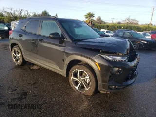 2022 Chevrolet TrailBlazer RS with VIN KL79MTSL1NB037183, listed as a Copart auction lot 37947643 with 47,339 mi miles. Bid and sale history available at carsss.com. Image 4.