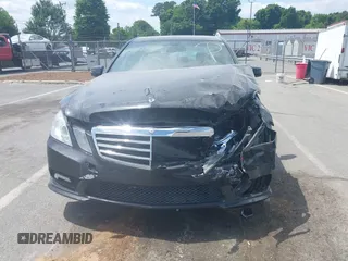 2011 Mercedes-Benz E 350 Luxury z VIN WDDHF5GB0BA307452, wystawiony jako IAAI lot #42151120 z przebiegiem 129 745 mil mil oraz . Historia ofert i sprzedaży dostępna na DreamBid. Obrazek 12.
