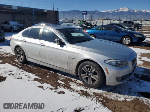 2011 BMW 5 Series 528i with VIN WBAFR1C52BC749927, listed as a Copart auction lot 44520165 with 125,434 mi miles and Salvage Title. Bid and sale history available at carsss.com. Image 4.