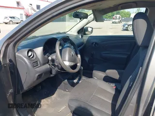 2016 Nissan Versa S с VIN 3N1CN7AP3GL877696, выставлен на аукционе IAAI как лот 42660396 с пробегом 147 182 миль миль и . История ставок и продаж доступна на DreamBid. Изображение 5.