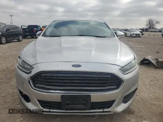 2016 Ford Fusion SE with VIN 3FA6P0H72GR306995, listed as a Copart auction lot 44055045 with 148,663 mi miles and Salvage Title. Bid and sale history available at DreamBid. Image 5.