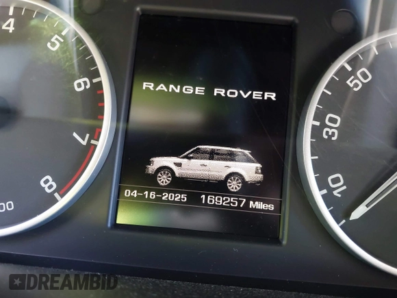 2012 Land Rover Range Rover Sport HSE Lux z VIN SALSK2D43CA752360, wystawiony jako IAAI lot #42041636 z przebiegiem 169 257 mil mil oraz . Historia ofert i sprzedaży dostępna na DreamBid. Obrazek 15.