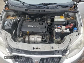 2009 Pontiac G3 z VIN KL2TD66E19B671480, wystawiony jako Copart lot #57467635 z przebiegiem 102 922 mil mil oraz Tytuł czysty. Historia ofert i sprzedaży dostępna na DreamBid. Obrazek 11.