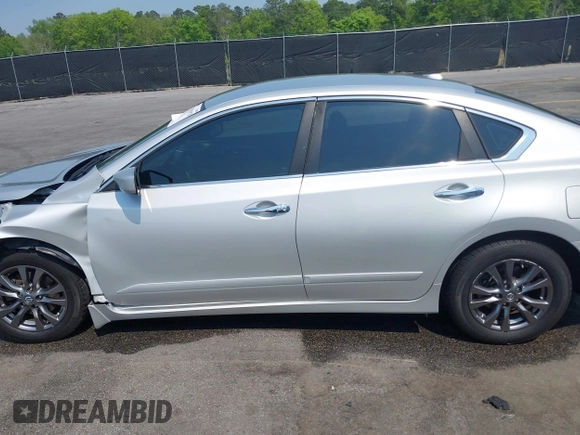 2015 Nissan Altima S with VIN 1N4AL3AP6FN914103, listed as a IAAI auction lot 41981920 with 111,688 mi miles and . Bid and sale history available at DreamBid. Image 14.