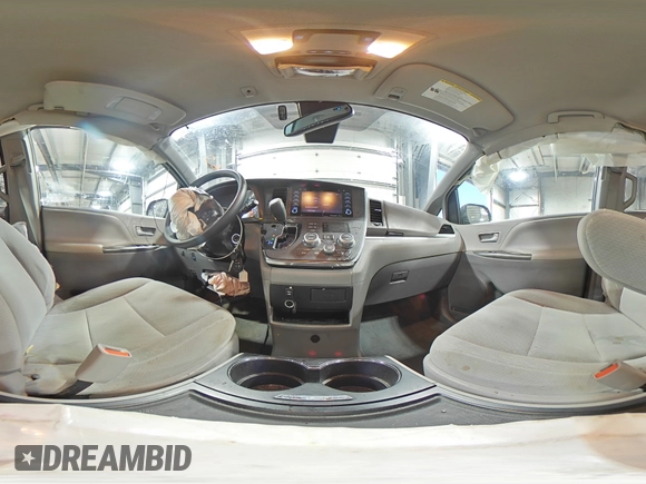 2018 Toyota Sienna LE Auto Access Seat with VIN 5TDKZ3DC5JS903117, listed as a Copart auction lot 46122665 with 83,851 mi miles and Salvage Title. Bid and sale history available at carsss.com. Image 15.