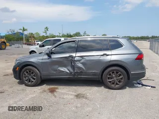 2024 Volkswagen Tiguan SE with VIN 3VVNB7AX4RM138429, listed as a IAAI auction lot 42303215 with Not provided miles and . Bid and sale history available at DreamBid. Image 14.