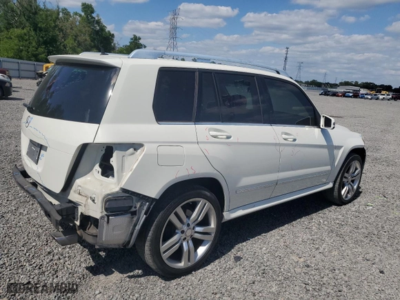 2012 Mercedes-Benz GLK-Class GLK 350 with VIN WDCGG5GBXCF727883, listed as a Copart auction lot 53382515 with 157,781 mi miles and Non Repairable. Bid and sale history available at carsss.com. Image 3.