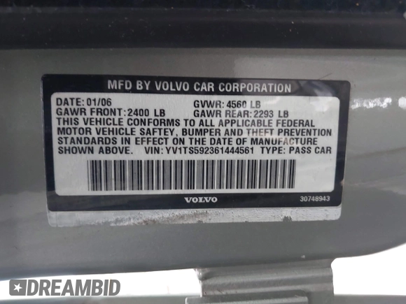 2006 Volvo S80 with VIN YV1TS592361444561, listed as a IAAI auction lot 41569509 with 147,917 mi miles. Bid and sale history available at carsss.com. Image 9.